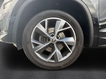 SKODA Kodiaq 2.0 TDI Sportline AHK LED NAVI PDC Tempom