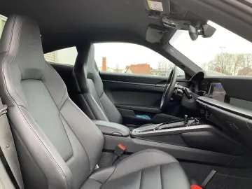 Porsche 911 Carrera 992.2 AERO SAG MATRIX SITZHZ. LEHZ.