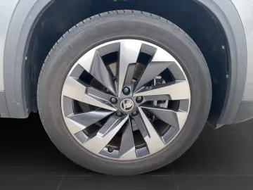 SKODA Kodiaq 2.0 TDI DSG SELECTION AHK LM19 MATRIX-LED