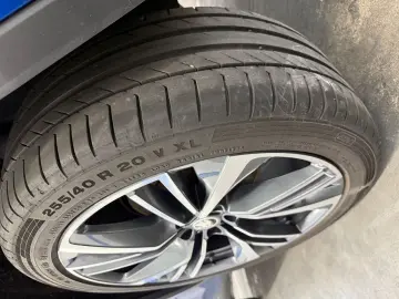 SKODA Kodiaq Sportline 4x4 2.0TDI Matrix AHK ACC DCC