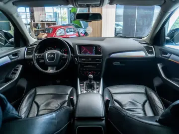 Audi Q5 • Diesel • Trapa Panoramic •