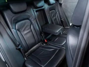 Audi Q5 • Diesel • Trapa Panoramic •