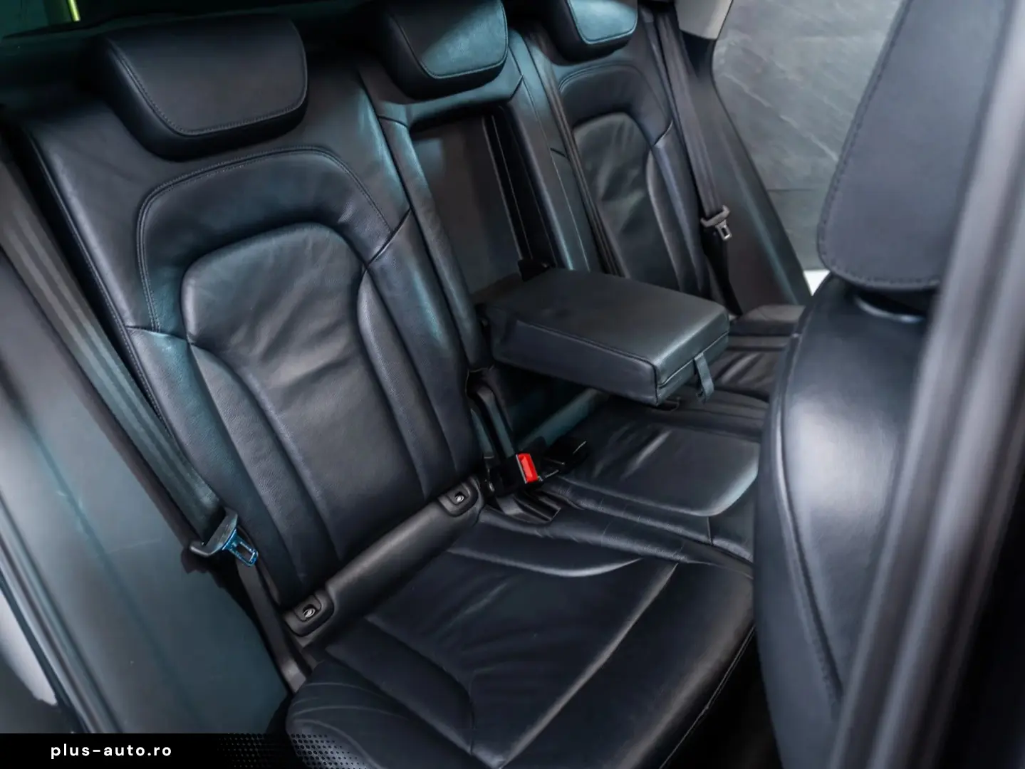 Audi Q5 • Diesel • Trapa Panoramic •