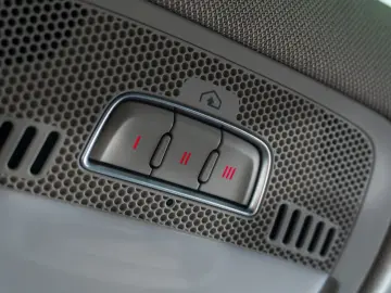 Audi Q5 • Diesel • Trapa Panoramic •