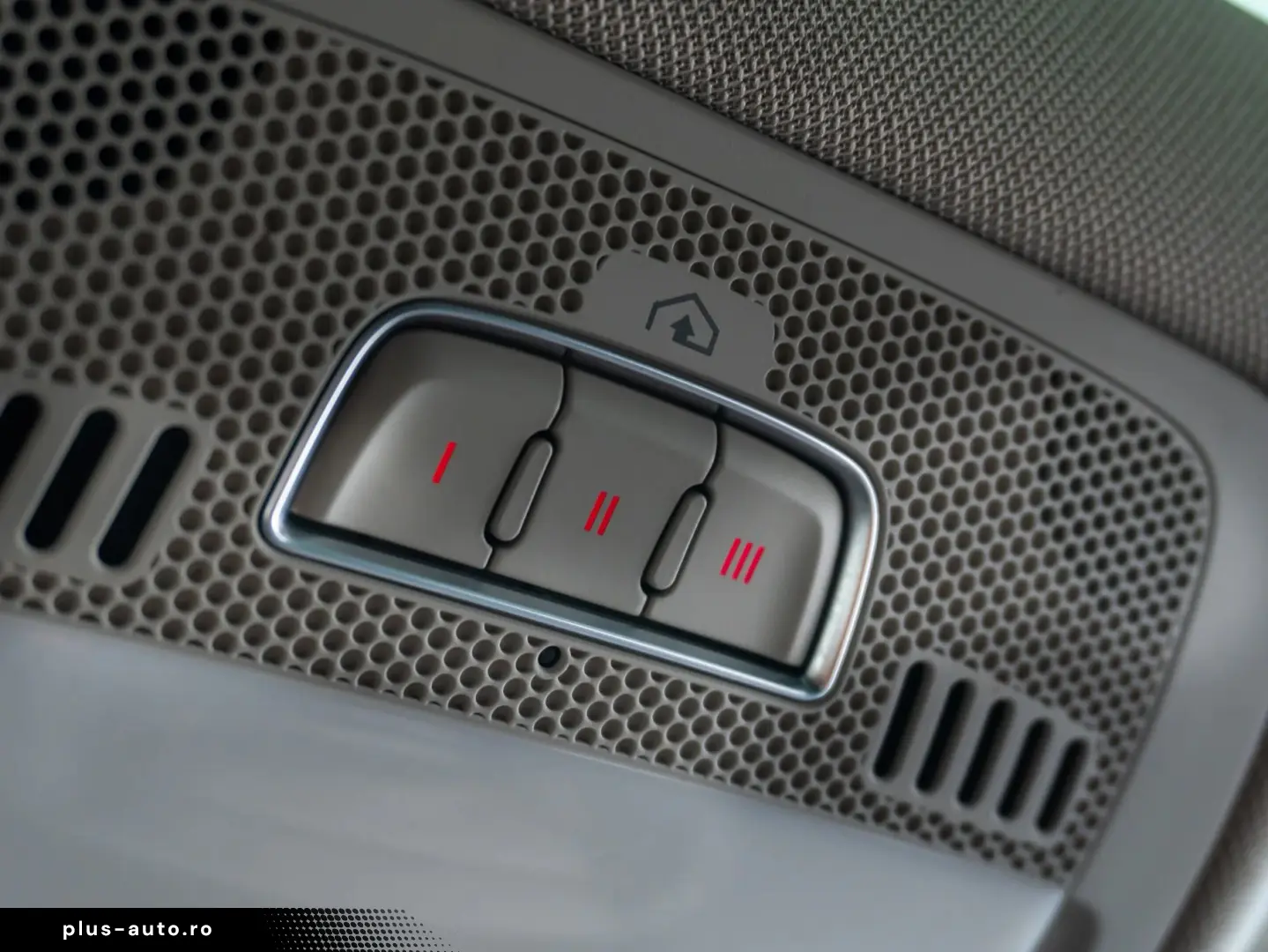 Audi Q5 • Diesel • Trapa Panoramic •