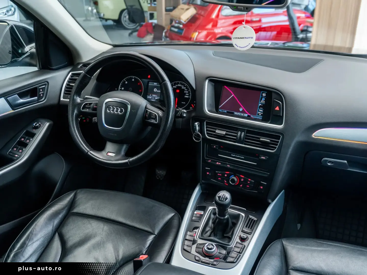 Audi Q5 • Diesel • Trapa Panoramic •