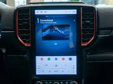 Ford Ranger Raptor • 3.0L • EcoBoost • Benzină • 4x4 • Autom