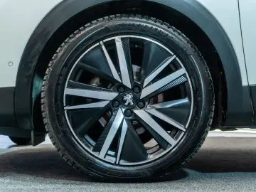 Peugeot 3008 GT Line • 2022 • DIESEL • EAT8 • LED • Pack Saf