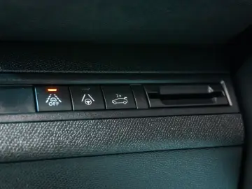 Peugeot 3008 GT Line • 2022 • DIESEL • EAT8 • LED • Pack Saf