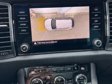 SKODA Kodiaq L&K 4x4PanoMatrix LederMemoryNavi 360