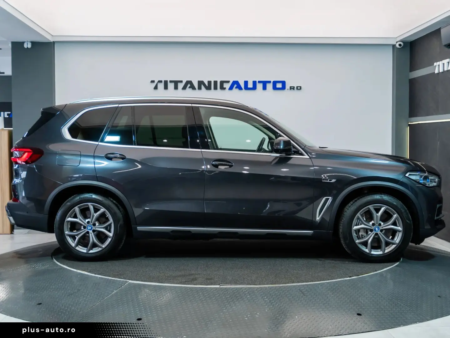 BMW X5 xDrive45e • 2022 • Plug-In Hybrid • 394 CP • xDrive •