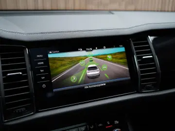 SKODA Kodiaq 2.0 TDI L&K   Matrix   Pano   360   SH SL