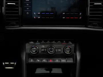 SKODA Kodiaq 2.0 TDI L&K   Matrix   Pano   360   SH SL