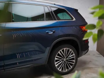 SKODA Kodiaq 2.0 TDI L&K   Matrix   Pano   360   SH SL