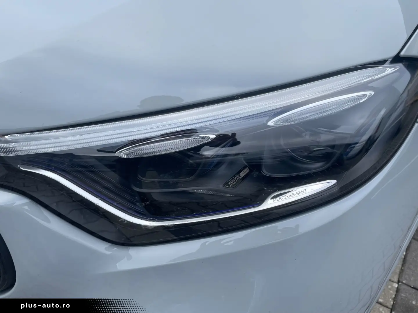 MERCEDES-BENZ GLC 300 d 4M AMG-PANO-DIST-HUD-AHK-360K-BUR-20