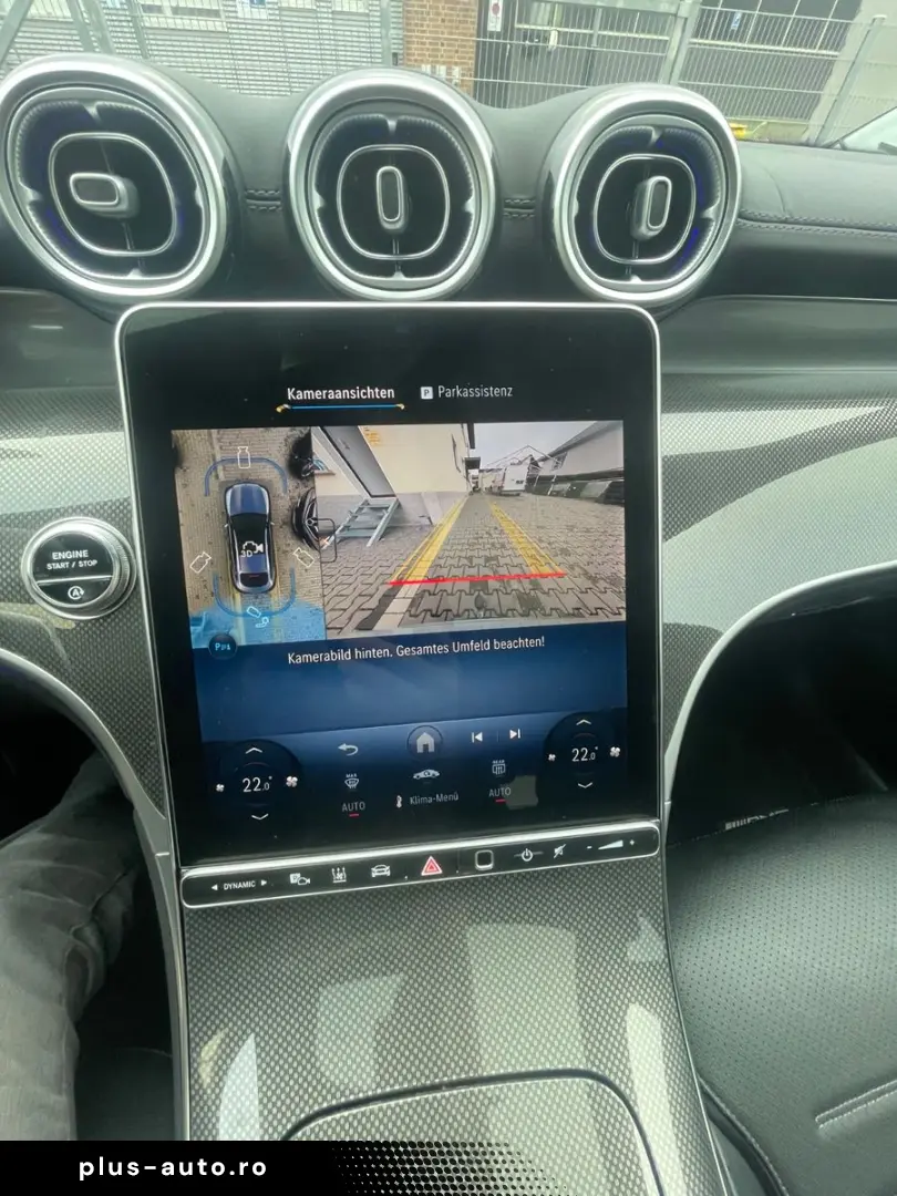 MERCEDES-BENZ GLC 300 d 4M AMG-PANO-DIST-HUD-AHK-360K-BUR-20