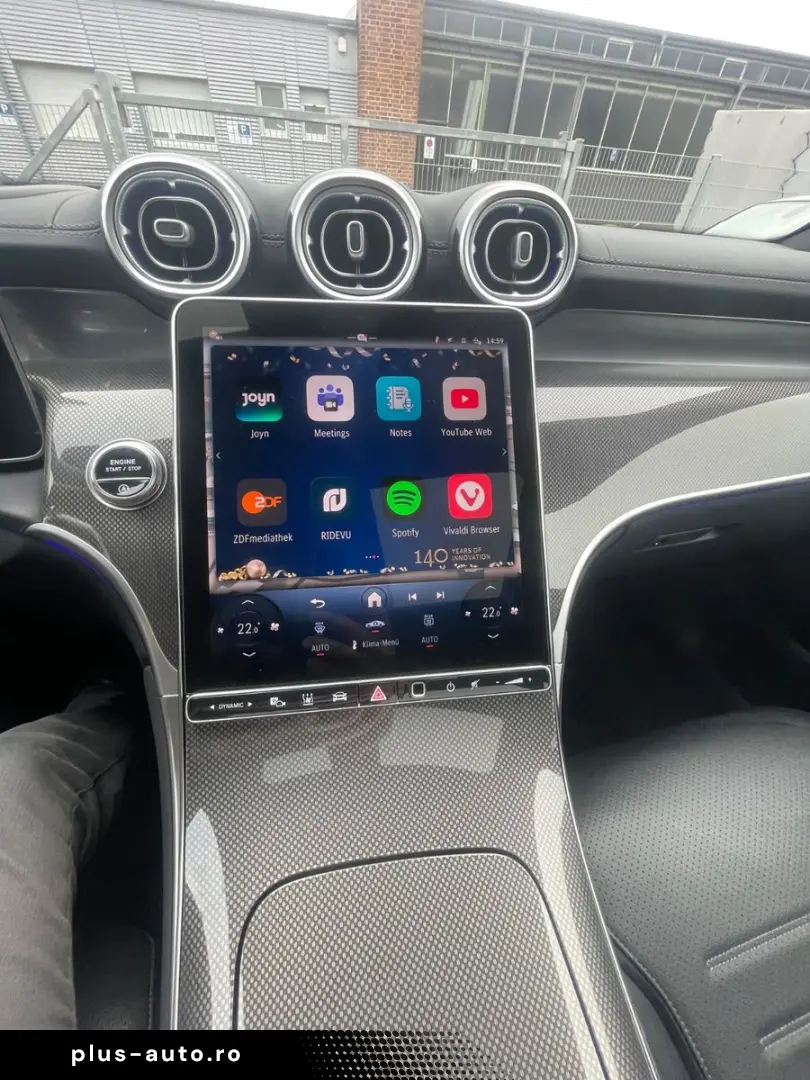 MERCEDES-BENZ GLC 300 d 4M AMG-PANO-DIST-HUD-AHK-360K-BUR-20