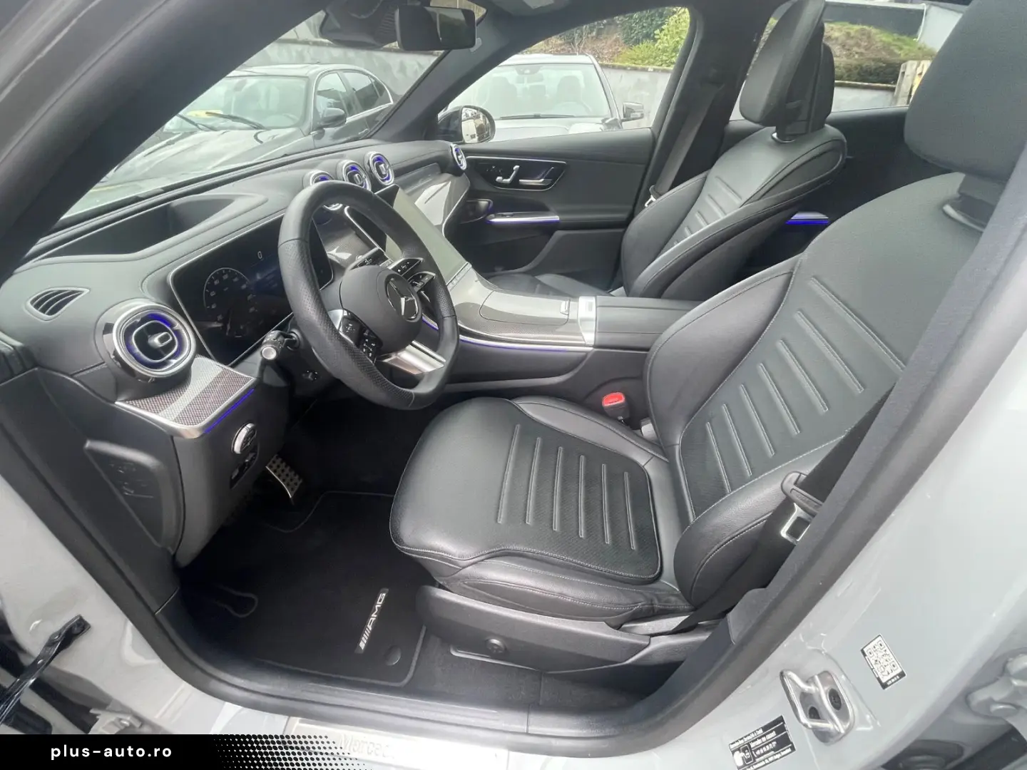 MERCEDES-BENZ GLC 300 d 4M AMG-PANO-DIST-HUD-AHK-360K-BUR-20