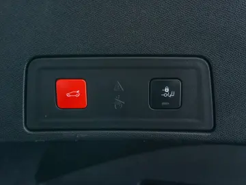 Peugeot 508 • GT • 1.6L • Hybrid • Automat • Rate Credit Lea