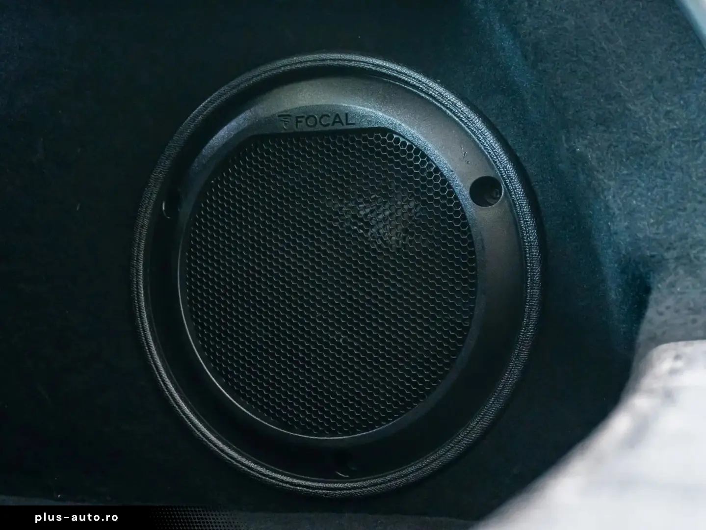 Peugeot 508 • GT • 1.6L • Hybrid • Automat • Rate Credit Lea