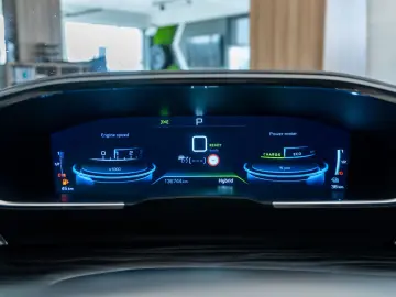 Peugeot 508 • GT • 1.6L • Hybrid • Automat • Rate Credit Lea