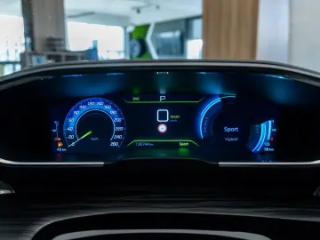 Peugeot 508 • GT • 1.6L • Hybrid • Automat • Rate Credit Lea