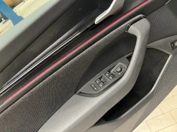 SKODA Kodiaq 1.5 TSI DSG ACC Navi Virtual eHeck