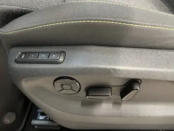 SKODA Kodiaq 1.5 TSI DSG ACC Navi Virtual eHeck