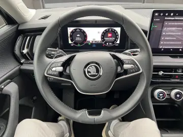 SKODA Kodiaq 1.5 TSI DSG ACC Navi Virtual eHeck