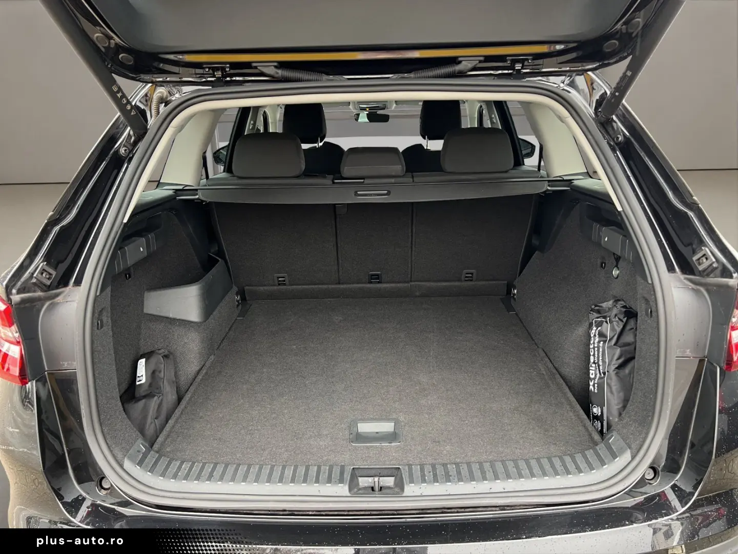 SKODA Kodiaq 1.5 TSI DSG ACC Navi Virtual eHeck