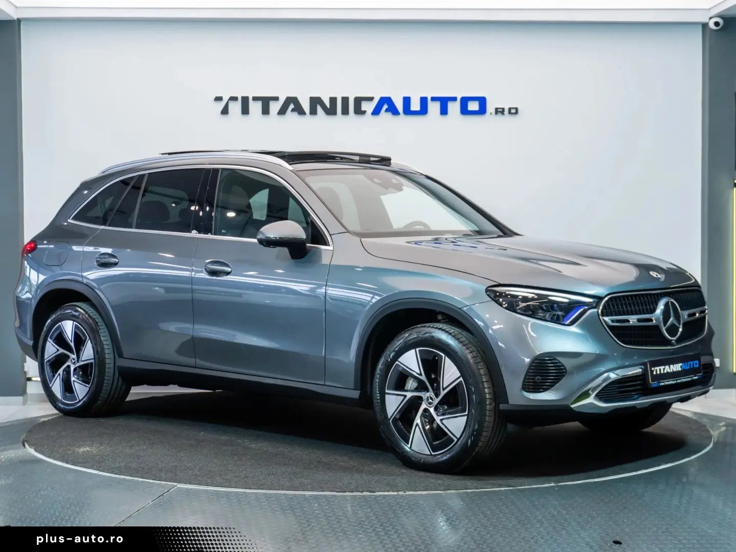 Mercedes-Benz GLC 300 e 4MATIC • 2.0 •  Off-Roader  • Benzin