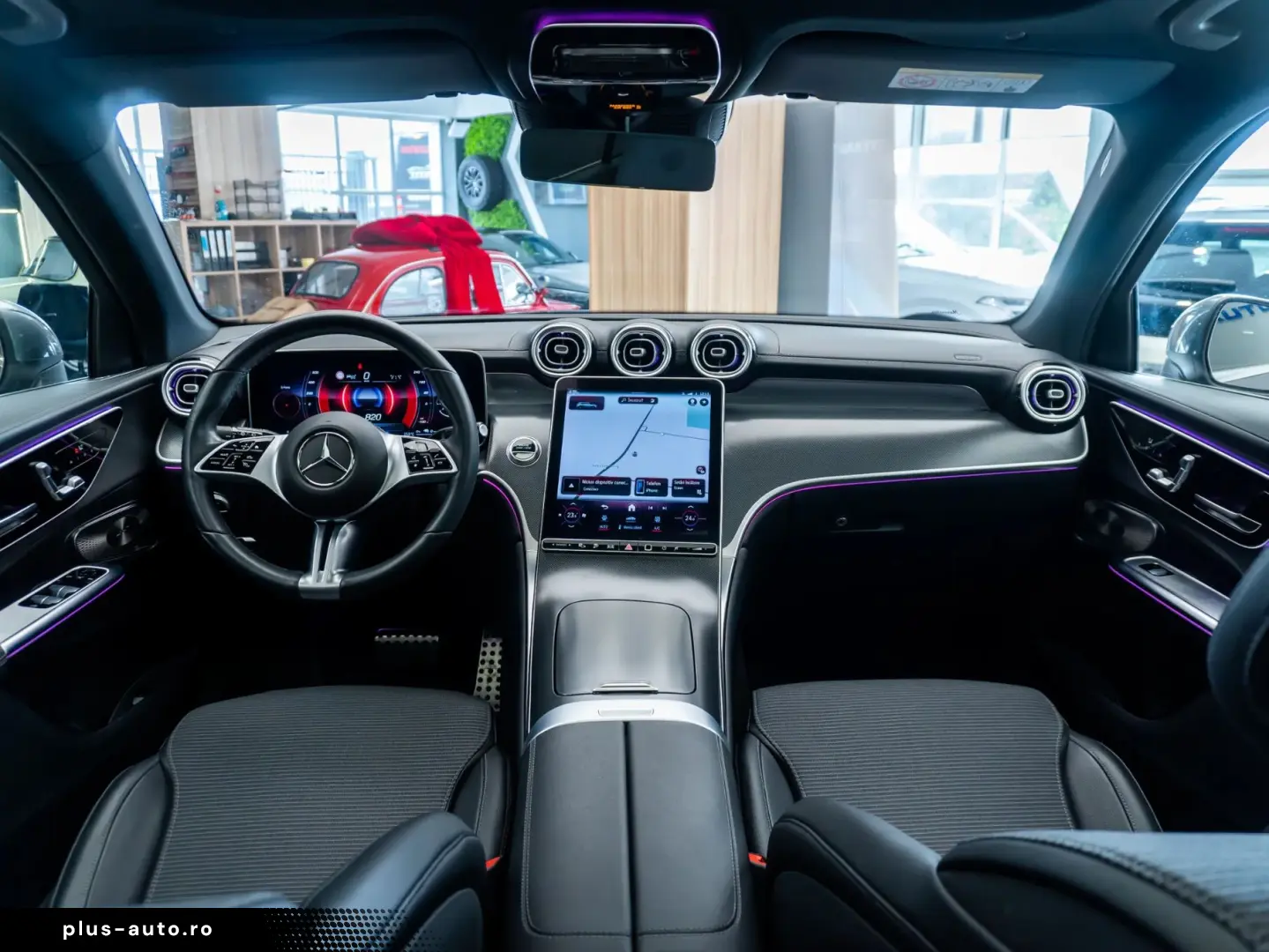 Mercedes-Benz GLC 300 e 4MATIC • 2.0 •  Off-Roader  • Benzin