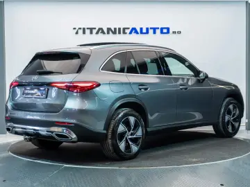 Mercedes-Benz GLC 300 e 4MATIC • 2.0 •  Off-Roader  • Benzin