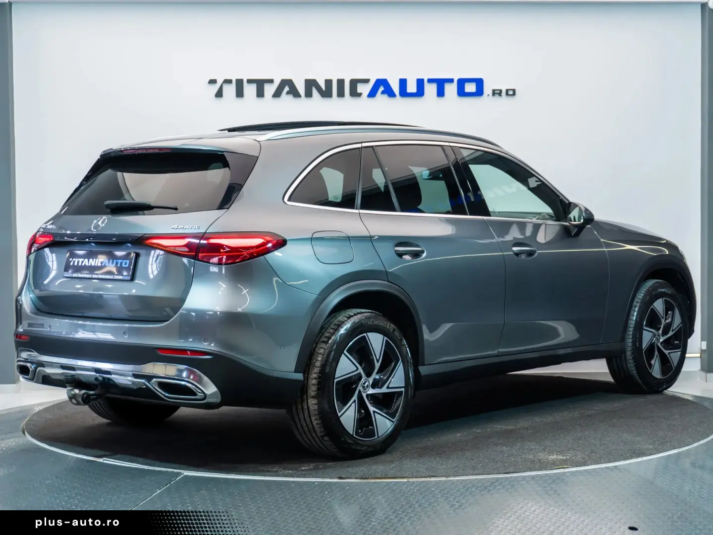 Mercedes-Benz GLC 300 e 4MATIC • 2.0 •  Off-Roader  • Benzin