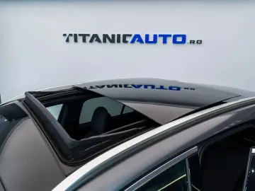 Mercedes-Benz GLC 300 e 4MATIC • 2.0 •  Off-Roader  • Benzin