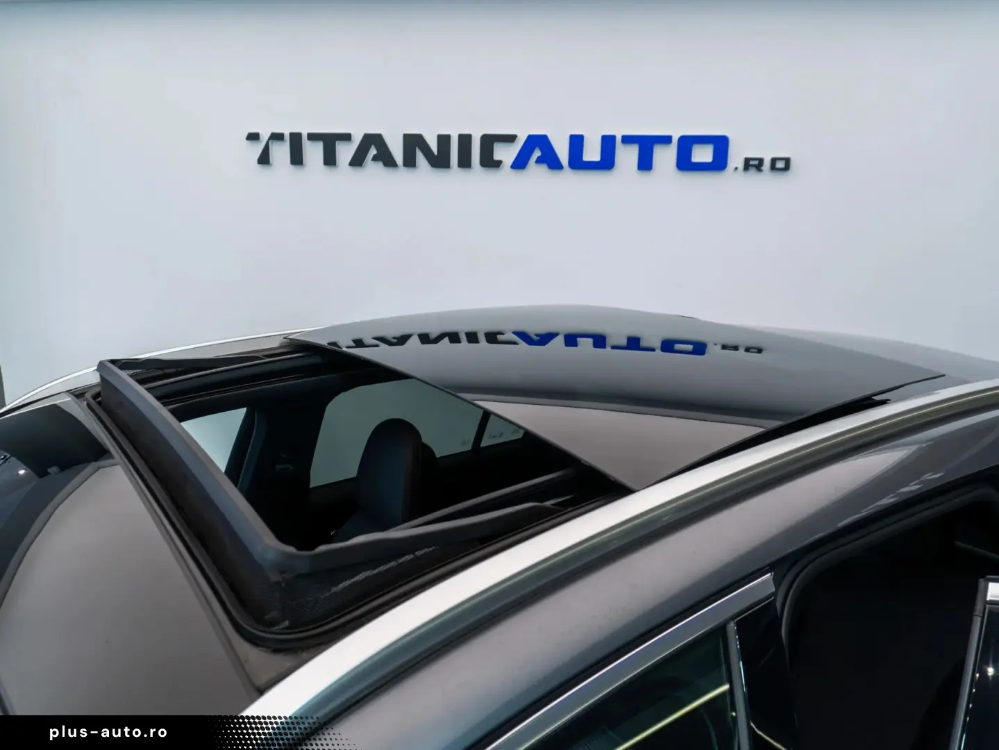 Mercedes-Benz GLC 300 e 4MATIC • 2.0 •  Off-Roader  • Benzin