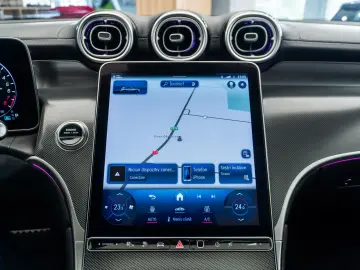 Mercedes-Benz GLC 300 e 4MATIC • 2.0 •  Off-Roader  • Benzin