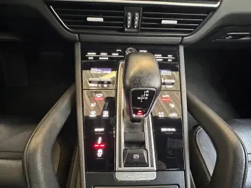 Porsche Cayenne Platinum Edition PANO BOSE