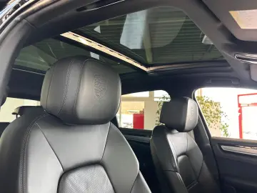Porsche Cayenne Platinum Edition PANO BOSE