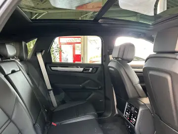 Porsche Cayenne Platinum Edition PANO BOSE