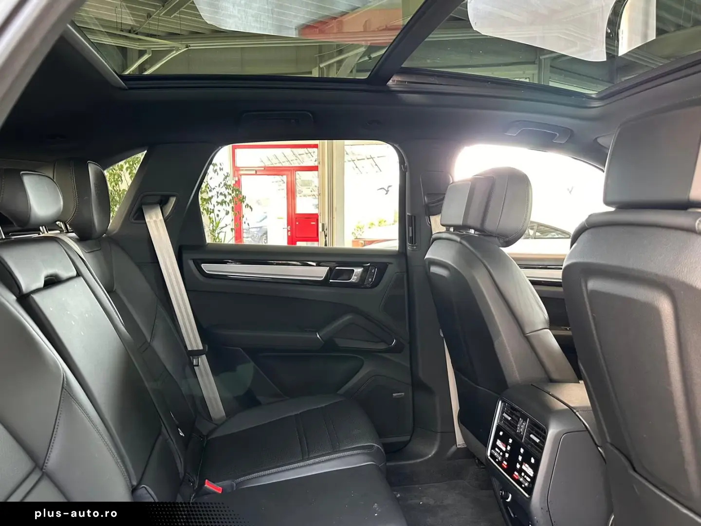 Porsche Cayenne Platinum Edition PANO BOSE