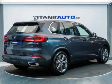 BMW X5 xDrive45e • 2022 • Plug-In Hybrid • 394 CP • xDrive •