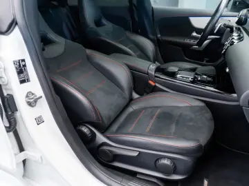 Mercedes-Benz CLA 250e AMG Line Full LED Trapa Leasing Rate