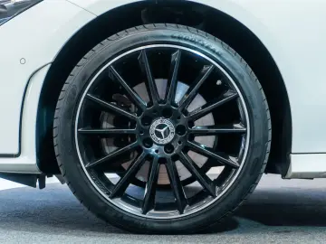 Mercedes-Benz CLA 250e AMG Line Full LED Trapa Leasing Rate