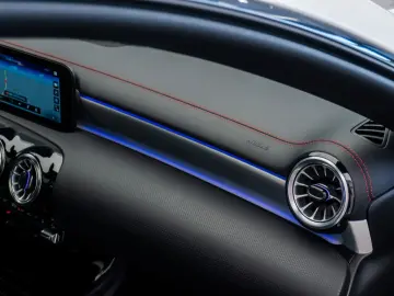 Mercedes-Benz CLA 250e AMG Line Full LED Trapa Leasing Rate