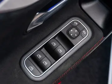 Mercedes-Benz CLA 250e AMG Line Full LED Trapa Leasing Rate