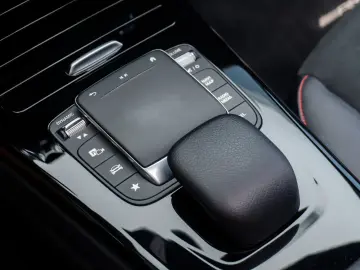 Mercedes-Benz CLA 250e AMG Line Full LED Trapa Leasing Rate