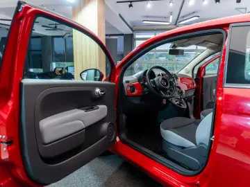 Fiat 500 • 0.9 TwinAir 80 CP • Automată • Bi-Xenon  • 2015