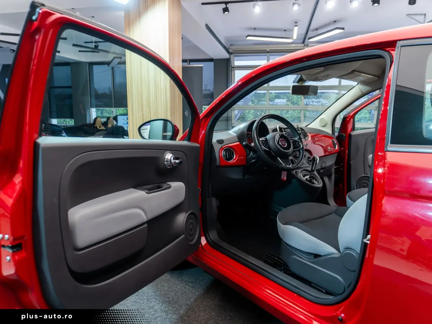 Fiat 500 • 0.9 TwinAir 80 CP • Automată • Bi-Xenon  • 2015