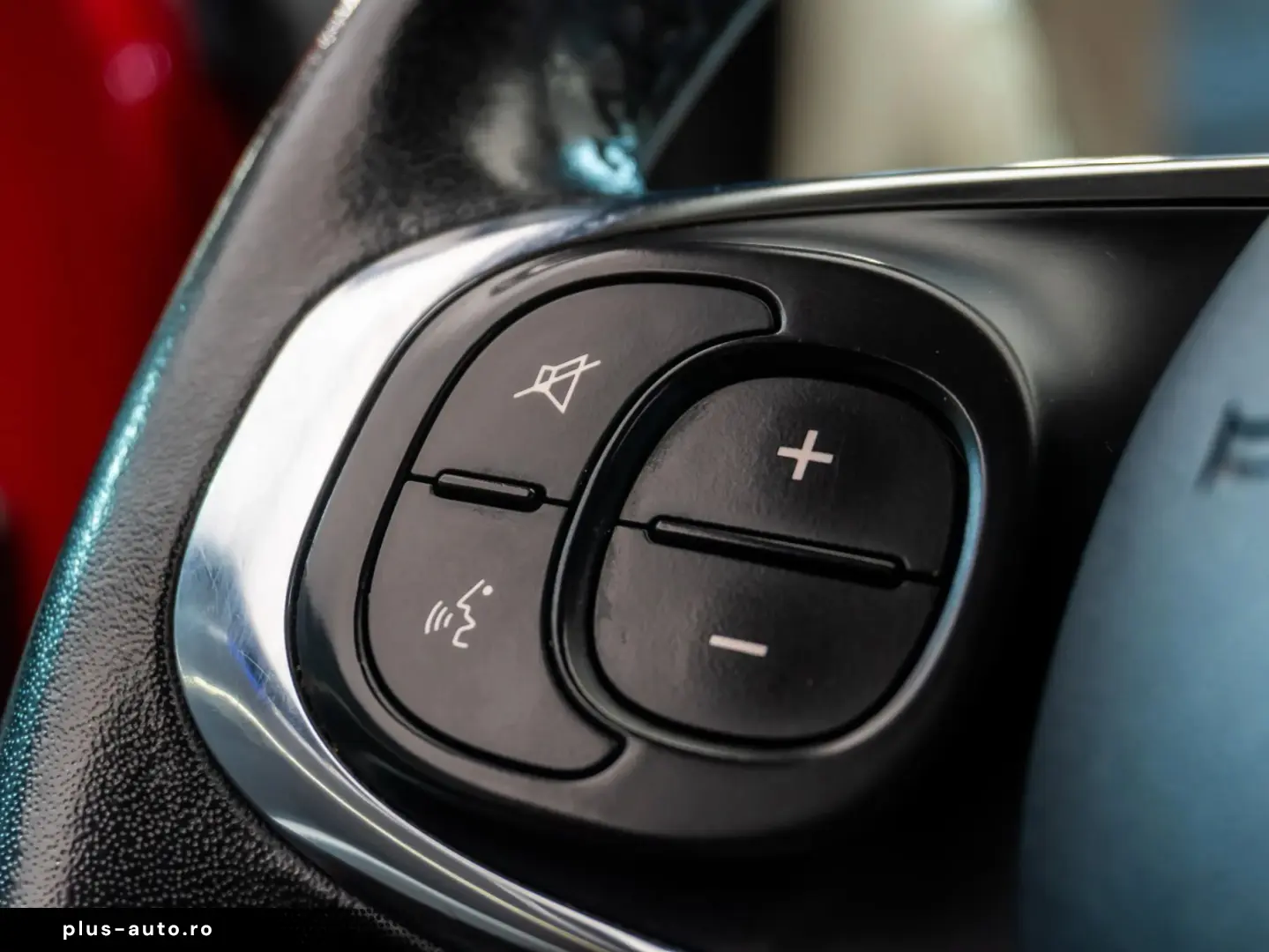 Fiat 500 • 0.9 TwinAir 80 CP • Automată • Bi-Xenon  • 2015